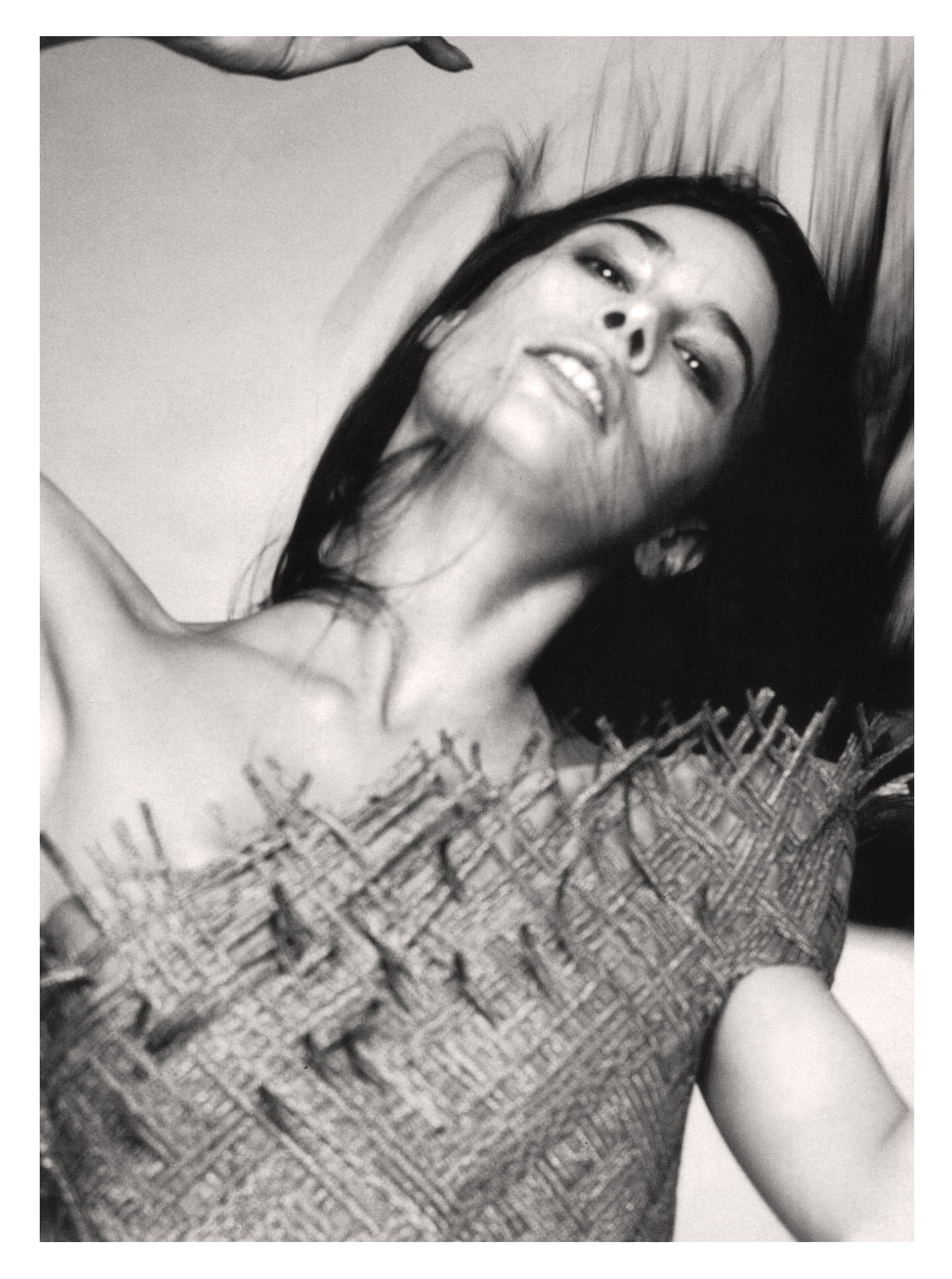 Кампейн Gianfranco Ferre 1999, Vogue Italia, Мэри-Энн Флетчер, фотограф Мишель Конт — Модная фотография 90-х: от гламура к реализму / Камералабс