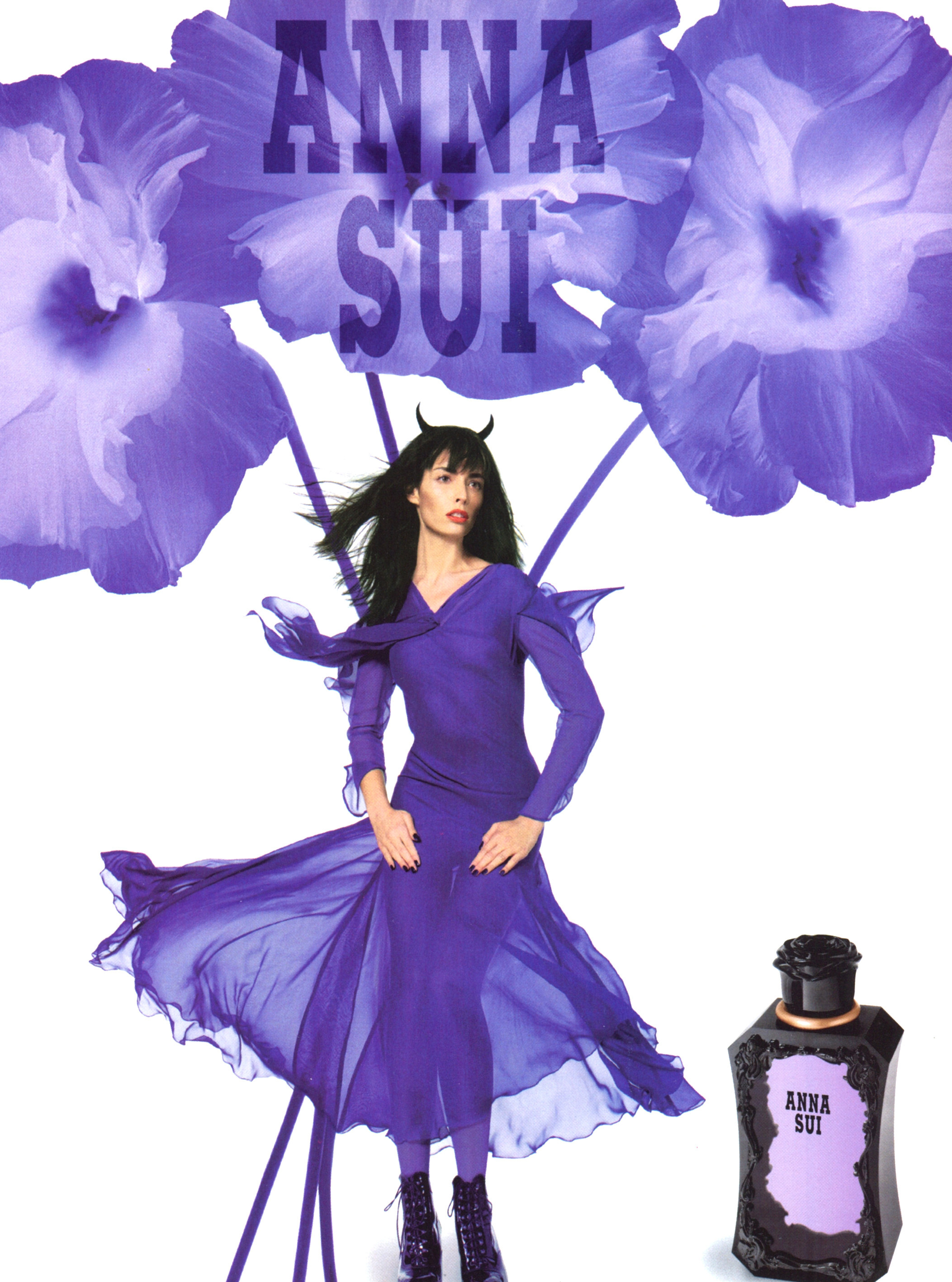 Кампейн Anna Sui Fragrance 1999, Vogue Italia, Даниэль Зинаич, Анна Суй — Модная фотография 90-х: от гламура к реализму / Камералабс