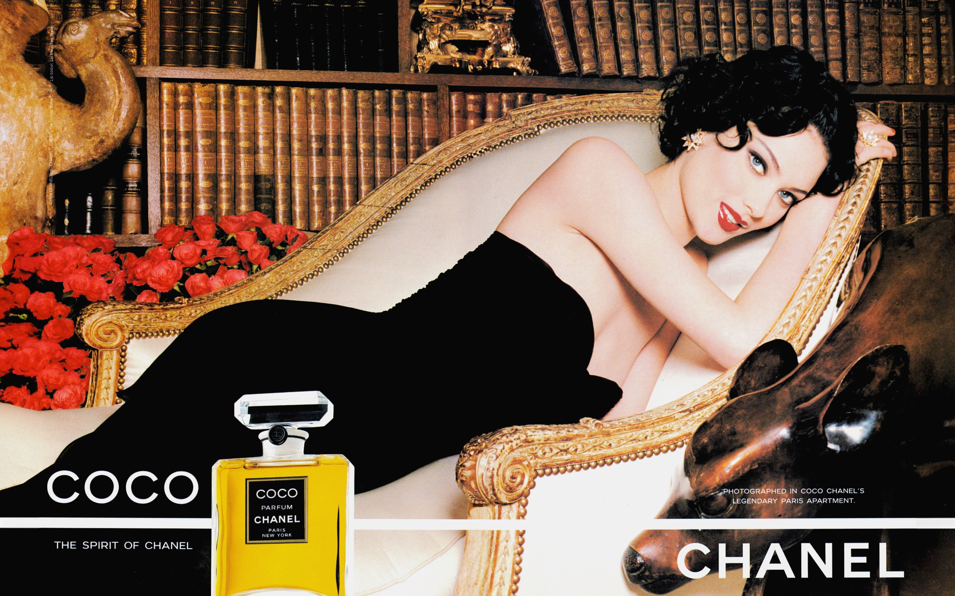 Кампейн Chanel Coco 1995, Шалом Харлоу, фотограф Патрик Демаршелье — Модная фотография 90-х: от гламура к реализму / Камералабс