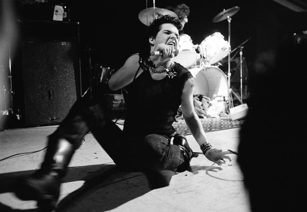 The Germs, выступающие в Редондо-Бич, Южная Калифорния, 1960-е, фотограф Глен Локетт