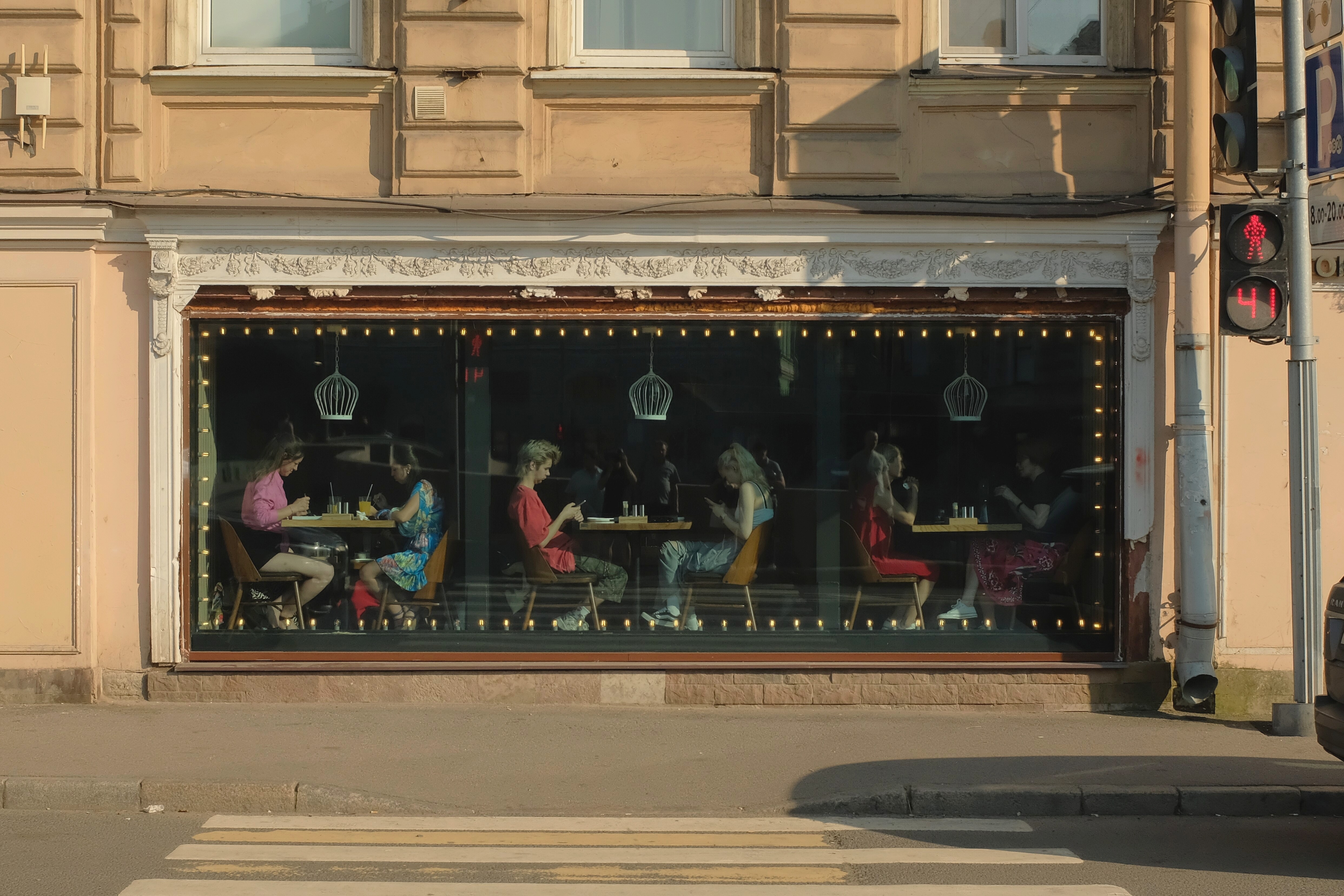 прочитал здесь где-то статью, про фотовуайеризм, некогда популярное в Японии движение у фотографов, в узких кругах. мне нравится тема наблюдения,... (5)