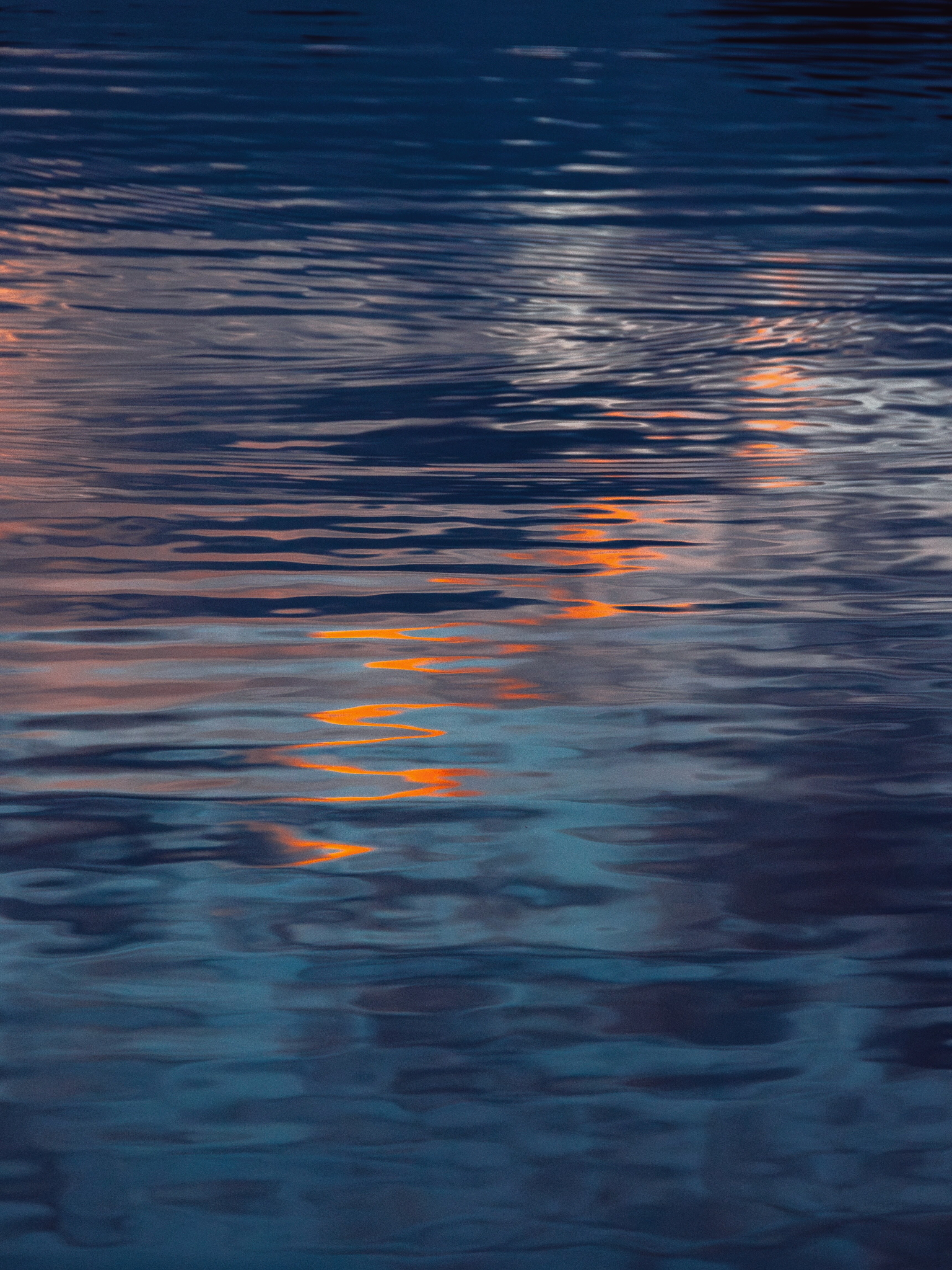 Фотопроект «Танец света и воды» представляет собой захватывающее визуальное путешествие, где свет и вода становятся главными героями. Вода, словно... (5)