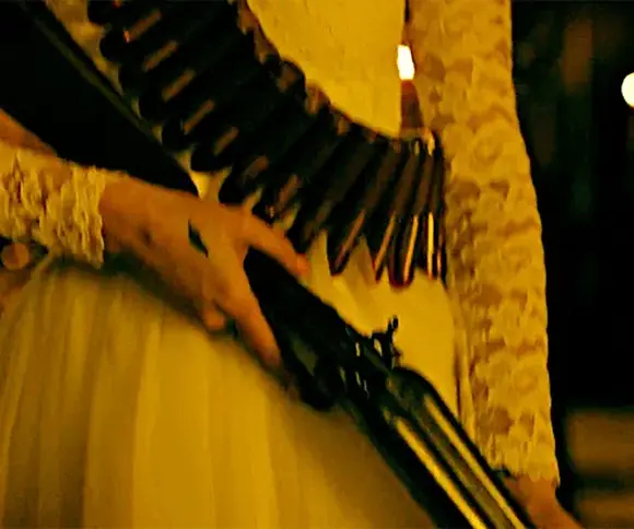 Я иду искать (Ready or Not, 2019), режиссёр Мэттью Беттинелли-Олпин, Тайлер Джиллетт (1) (1) — GIF