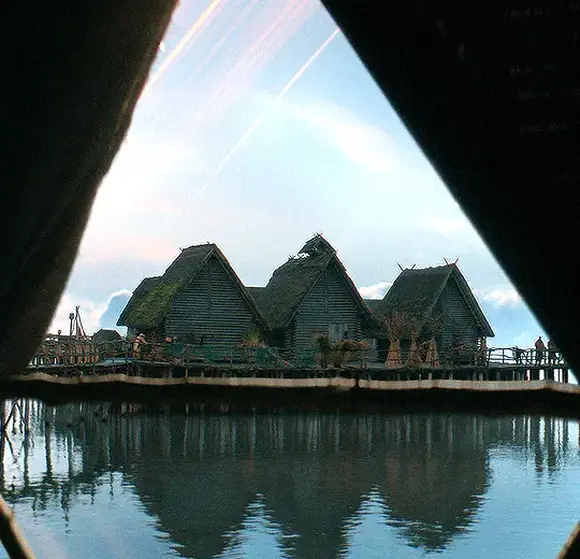 Основание (Foundation, 2021), режиссёр Руперт Сандерс (5) — GIF