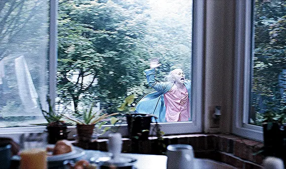 Орудия (Weapons, 2025), режиссёр Зак Креггер (5) — GIF