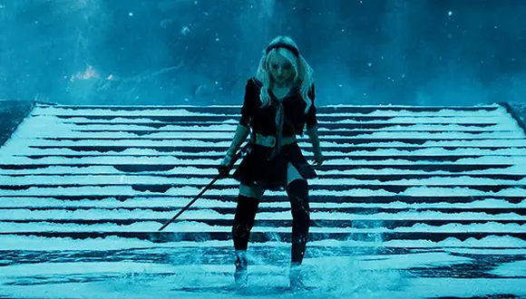 Запрещённый приём (Sucker Punch, 2011), режиссёр Зак Снайдер (2) — GIF