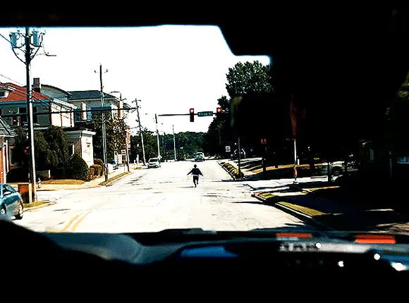 Орудия (Weapons, 2025), режиссёр Зак Креггер (11) — GIF