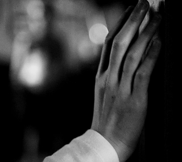 Верни её из мёртвых (Bring Her Back, 2025), режиссёр Дэнни Филиппу, Майкл Филиппу (4) — GIF