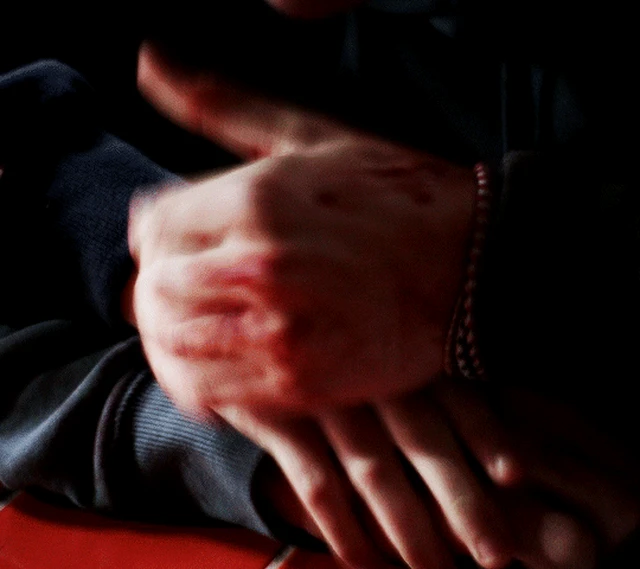 Верни её из мёртвых (Bring Her Back, 2025), режиссёр Дэнни Филиппу, Майкл Филиппу (2) — GIF