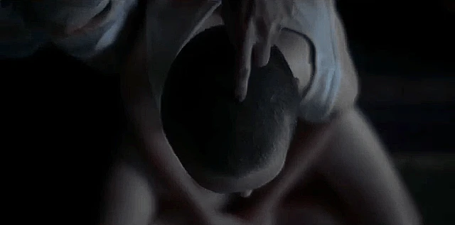 Верни её из мёртвых (Bring Her Back, 2025), режиссёр Дэнни Филиппу, Майкл Филиппу (3) (1) — GIF