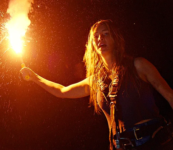 Хищные твари (Dangerous Animals, 2025), режиссёр Шон Бирн (5) — GIF