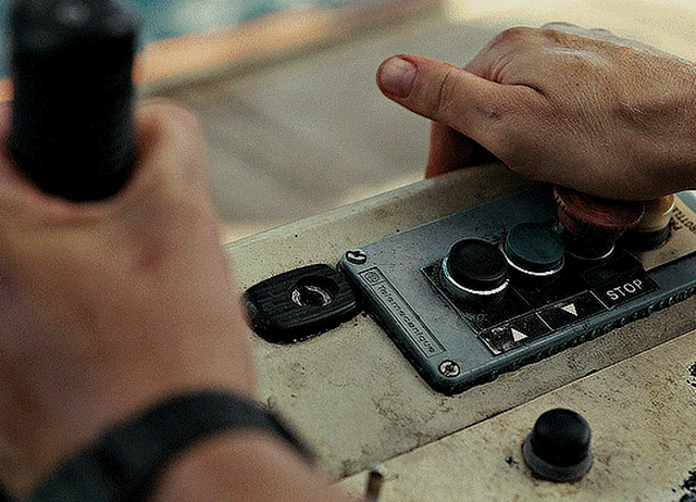 Хищные твари (Dangerous Animals, 2025), режиссёр Шон Бирн (2) (1) — GIF