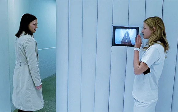 Пункт назначения 2 (Final Destination 2, 2003), режиссёр Дэвид Эллис (2) — GIF