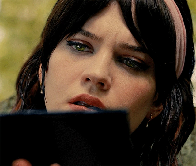 Drew Hancock Компаньон (Companion, 2025), режиссёр Дрю Хэнкок (7) — GIF