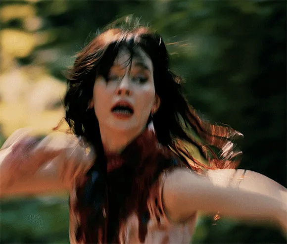 Drew Hancock Компаньон (Companion, 2025), режиссёр Дрю Хэнкок (5) — GIF