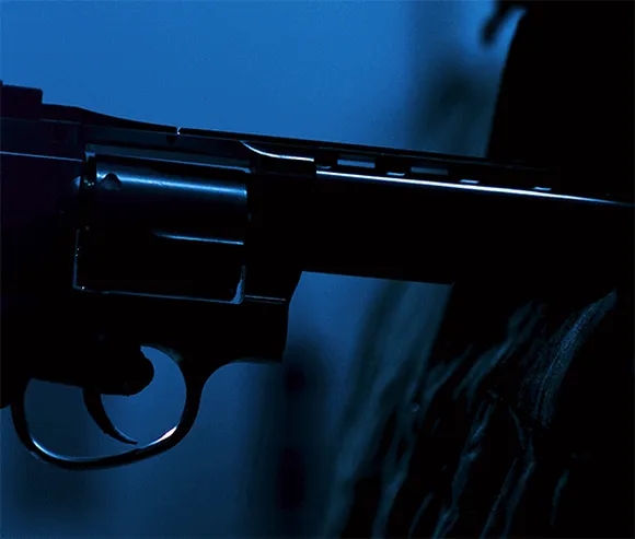 Drew Hancock Компаньон (Companion, 2025), режиссёр Дрю Хэнкок (3) — GIF