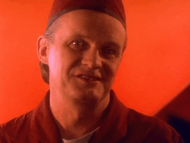 Сериал Лексс (Lexx, 1997-2002), рабыня любви (Ева Хаберманн) (5) — Кино GIF