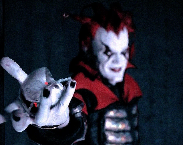 Клеопатра 2525 (Cleopatra 2525, 2000) (4) — Кино GIF