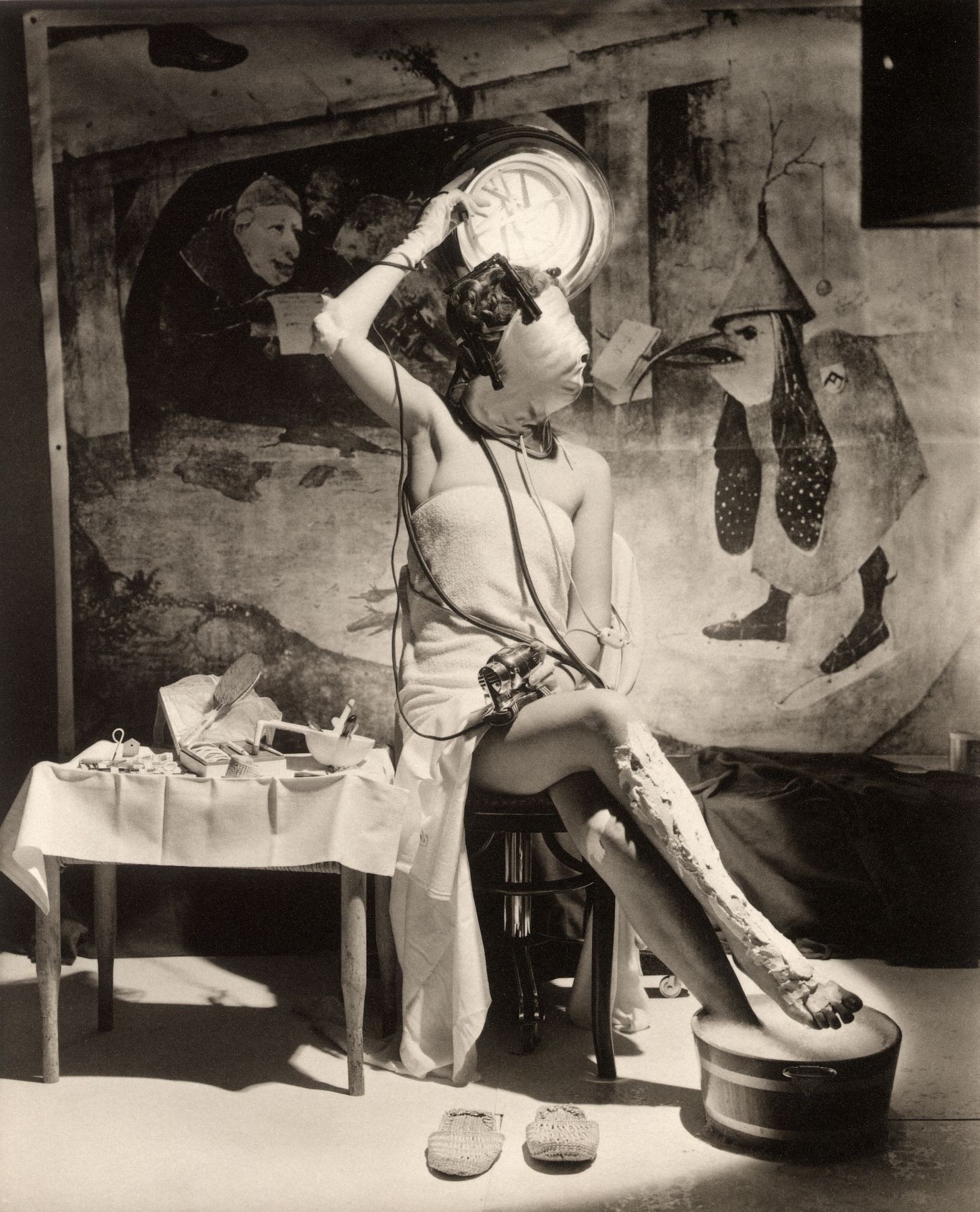 Электрическая красавица, Париж, 1939. Фотограф Хорст П. Хорст