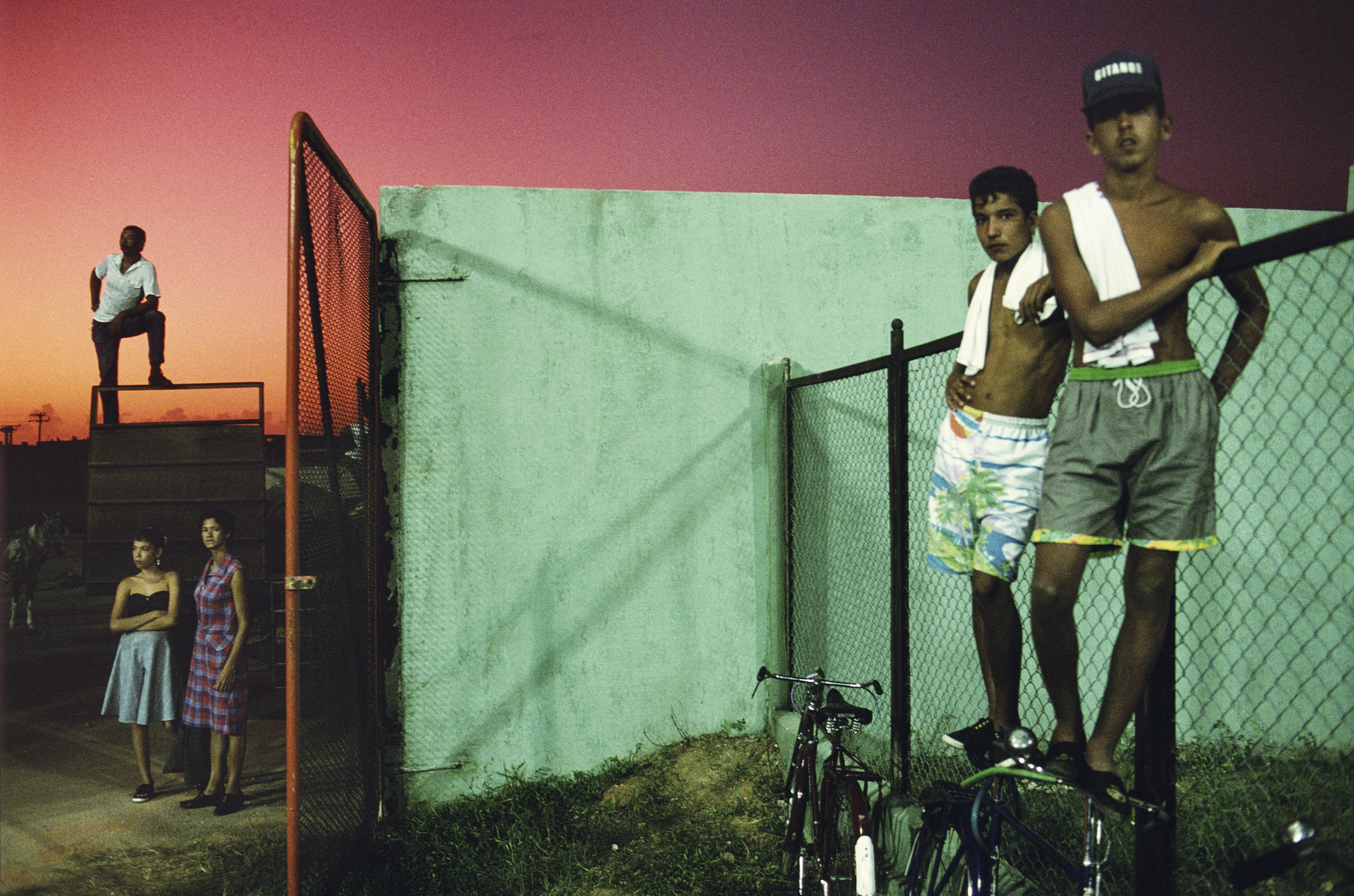 Бейсбольные болельщики, Санкти-Спиритус, Куба, 1993. @ Алекс Уэбб