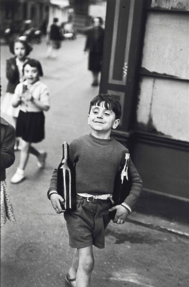 Улица Муфтар, Париж, 1954. Фотограф Анри Картье-Брессон
