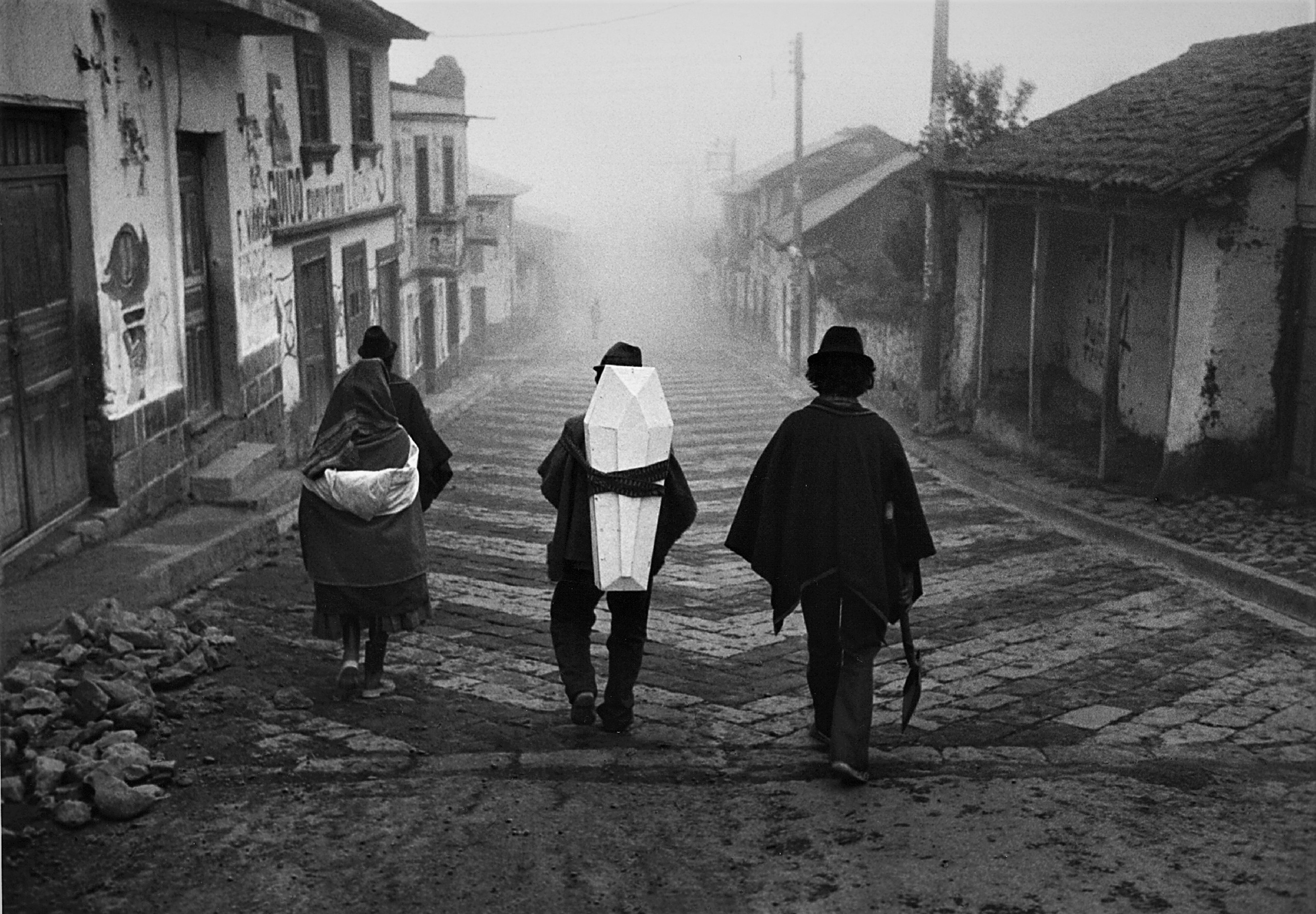 Дорога к вечности. Эквадор, 1988. Фотограф Флор Гардуньо