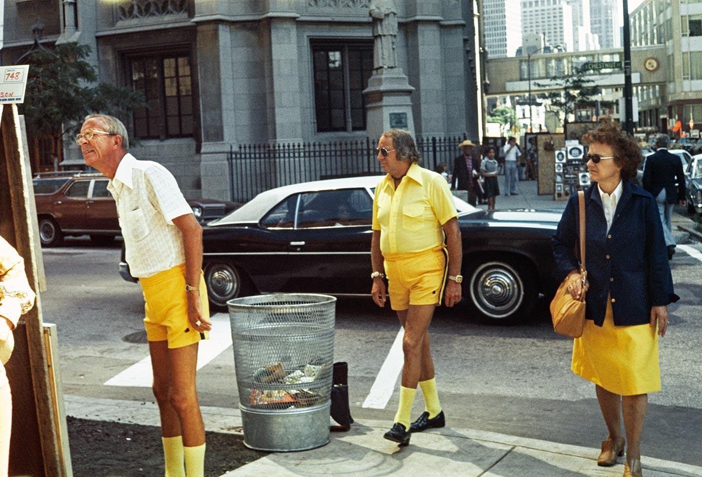 Жёлтый – новый чёрный. Чикаго, 1975. Фотограф Вивиан Майер