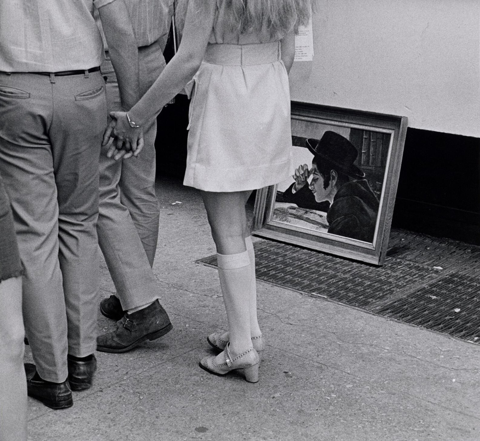 Читатель. Вашингтон-Сквер, Нью-Йорк, 1970. Фотограф Андре Кертес — Уличная фотография: красота обыденного от мастеров  / Камералабс