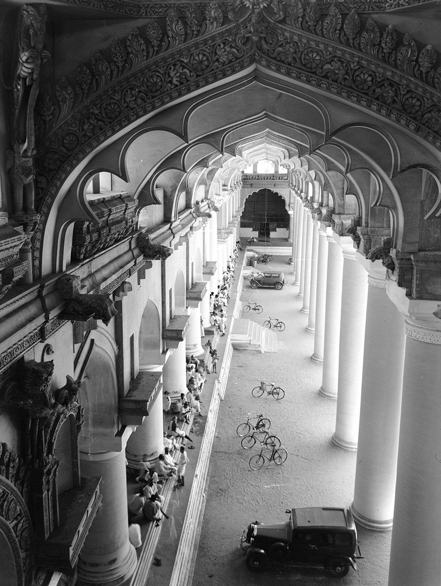 Архитектурный шедевр в Ченнаи, Индия, 1948. Фотограф Фолькмар Венцель