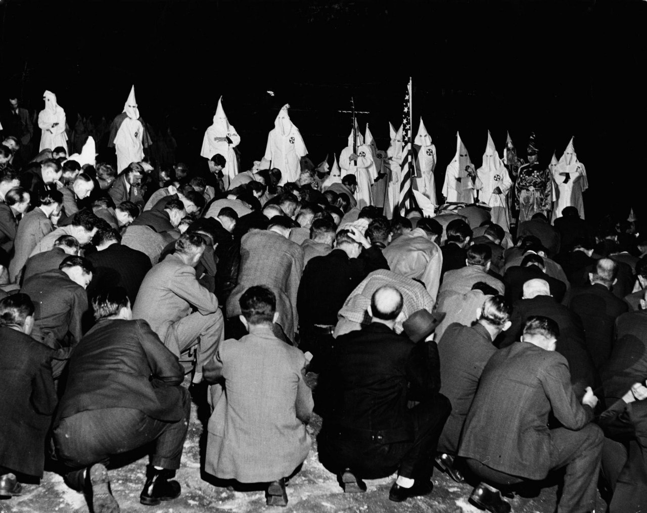 Обряд посвящения в ряды ку-клукс-клана, 1946