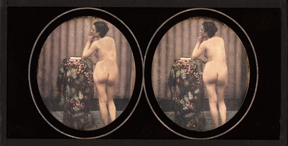 Задумчивая женщина, 1850-е годы — История в фотографиях: люди, времена и нравы / Камералабс