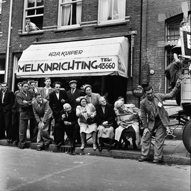 «Болельщики». Велогонка в Амстердаме, 1950. Фотограф Сем Прессер