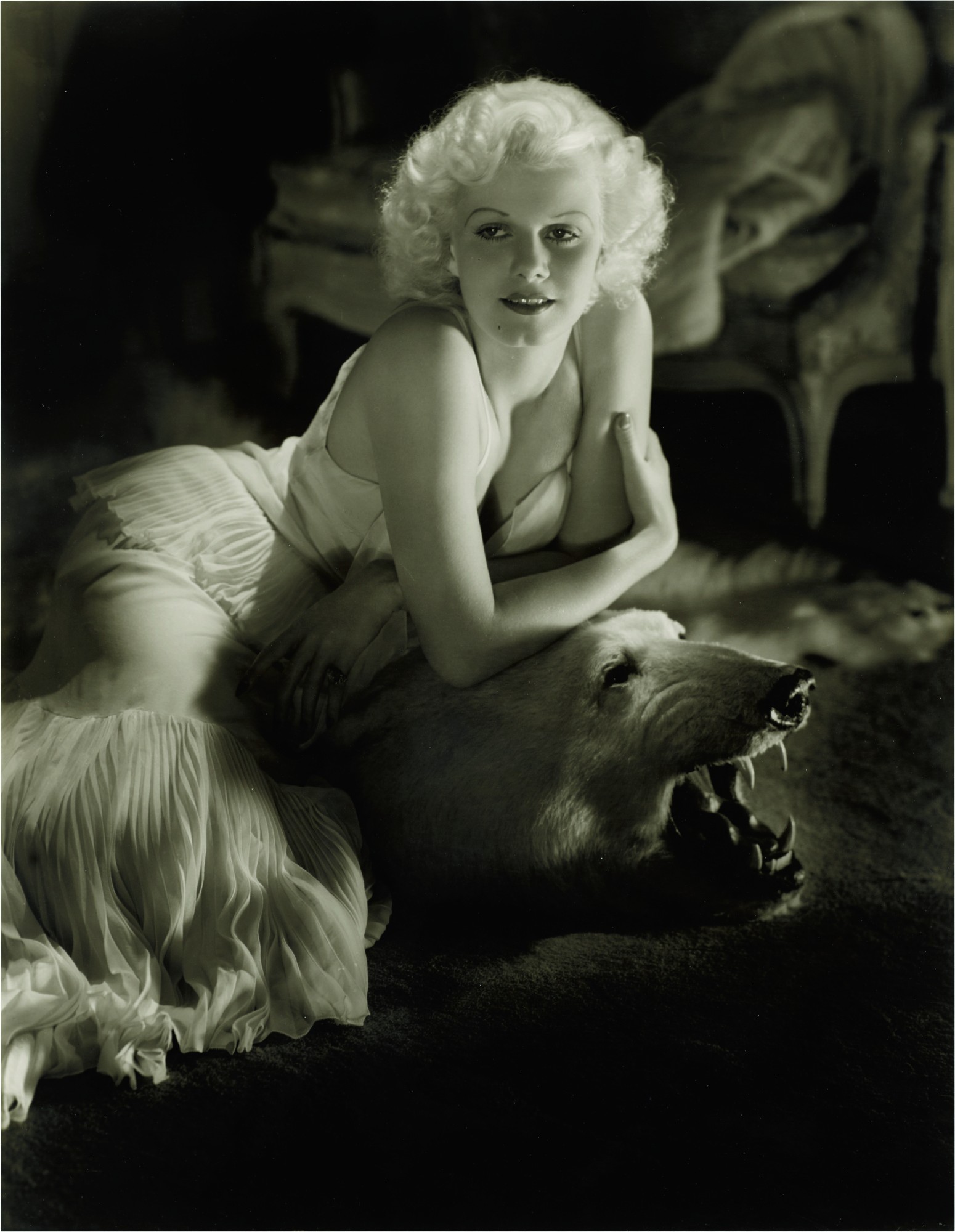 Джин Харлоу, кинозвезда и секс-символ 1930-х