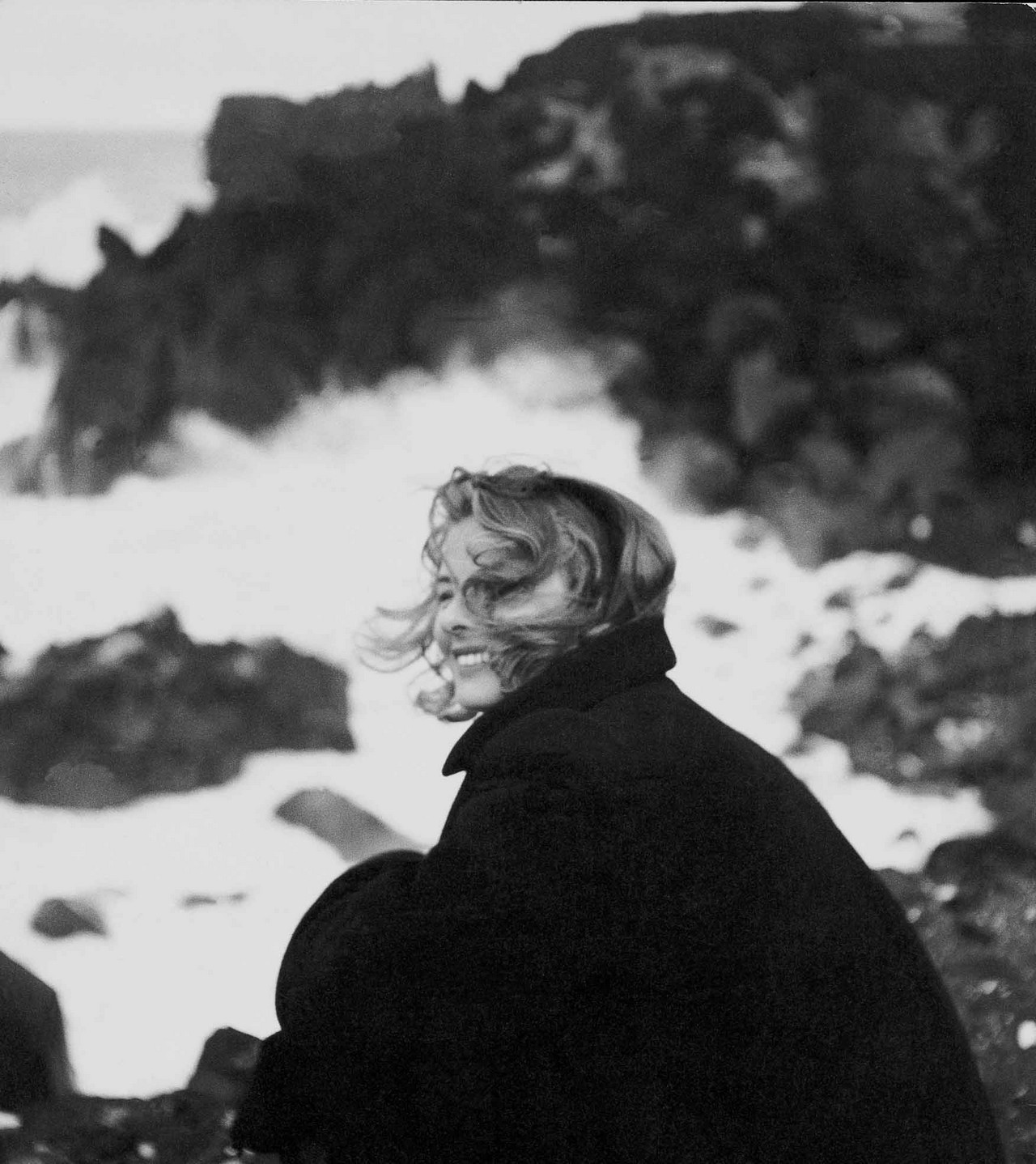 Ингрид Бергман на съёмках фильма Роберто Росселлини «Стромболи, земля Божья», 1949