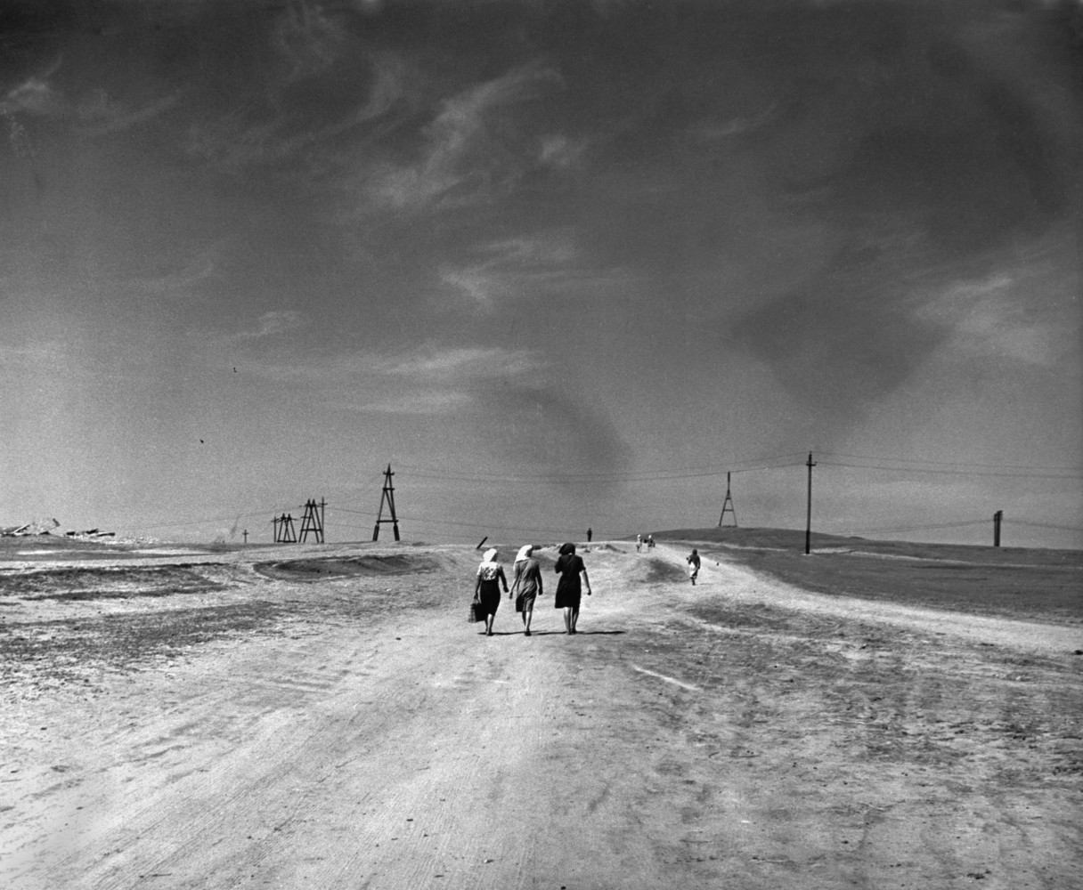 Сталинград, СССР, 1947. Фотограф Роберт Капа — Чёрно-белое настроение / Камералабс