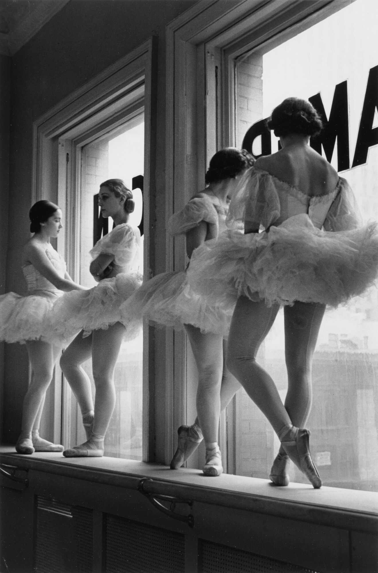 Будущие балерины Американского театра балета, 1937. Фотограф Альфред Эйзенштадт