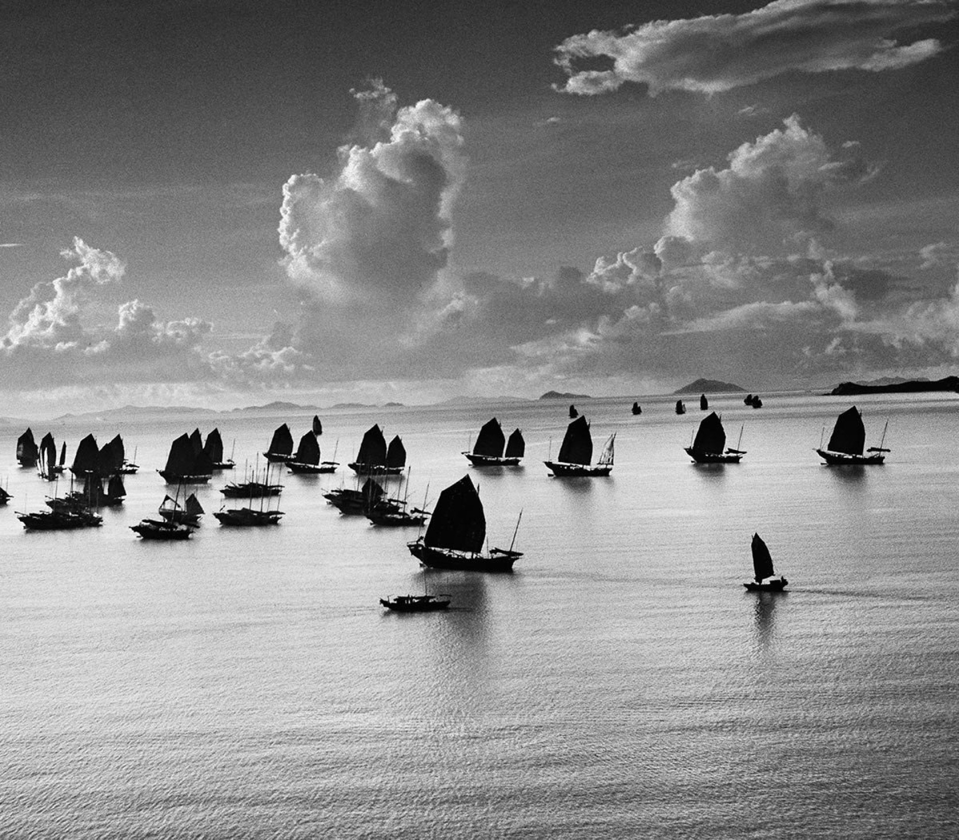 Гавань в Гонконге, 1952. Фотограф Вернер Бишоф — Чёрно-белое настроение / Камералабс