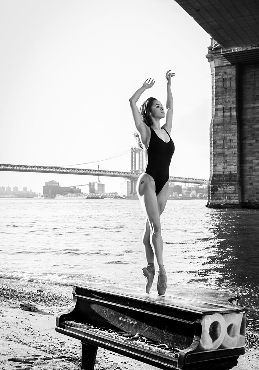 Мисти Коупленд и Бруклинский мост, 2014. Фотограф Ричард Корман