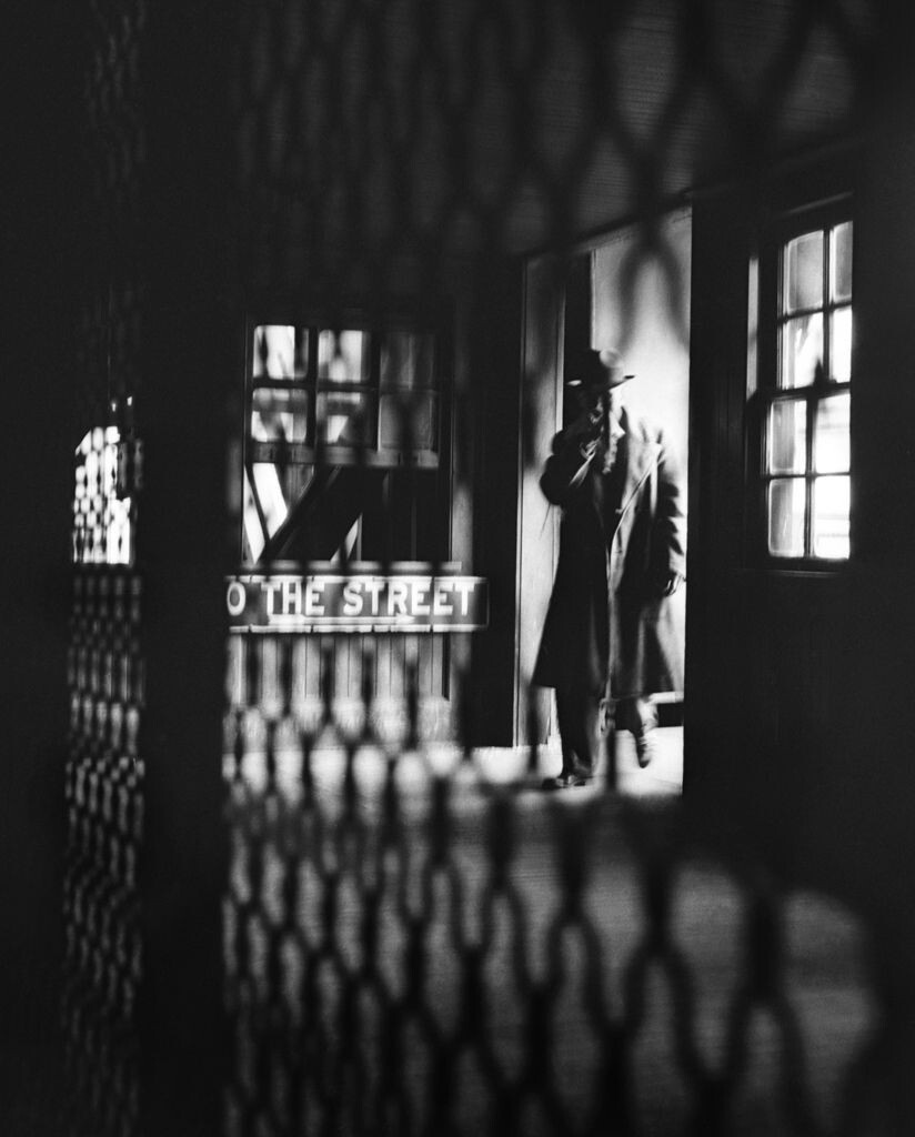 В метро, Нью-Йорк, 1940-е. Фотограф Пол Химмель