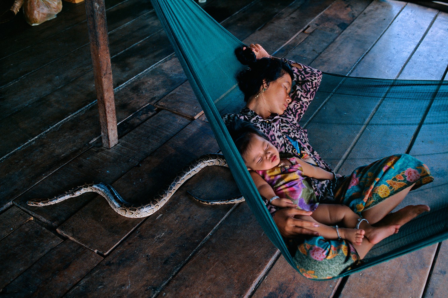 Камбоджа, 1996. Автор Стив Маккарри