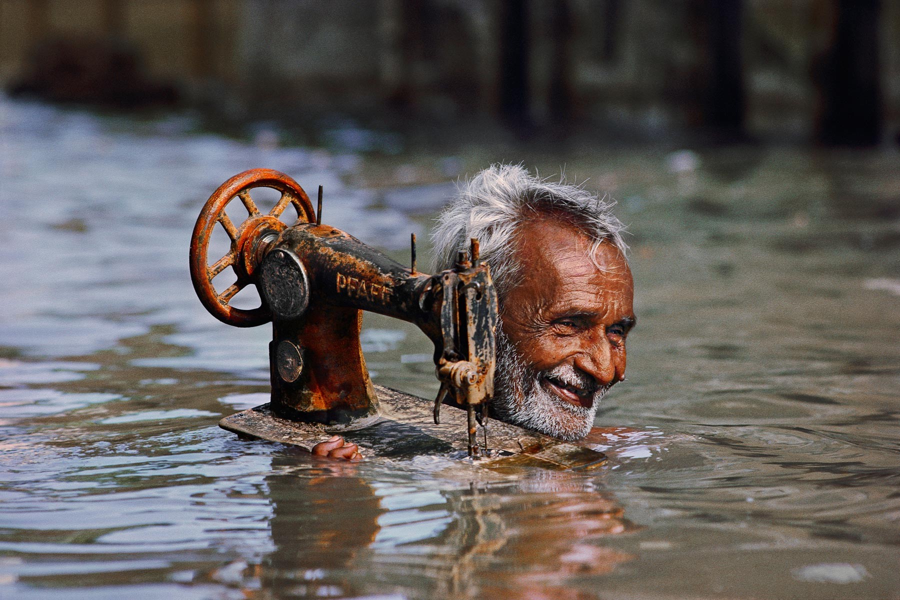 Сезон дождей в Индии. Автор Стив Маккарри
