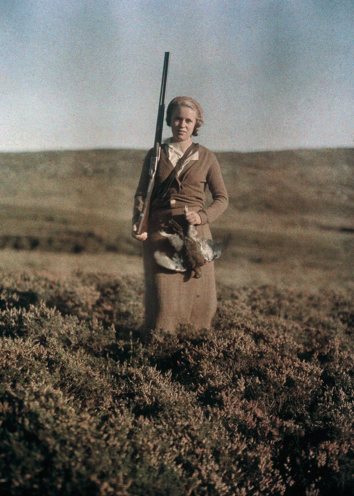 Женщина на охоте, 1920-е. Автохром, фотограф Фридрих Панет