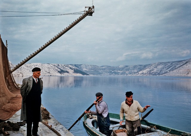Рыбаки и Вранское озеро, Хорватия, 1955. Автор Мартин Карплус