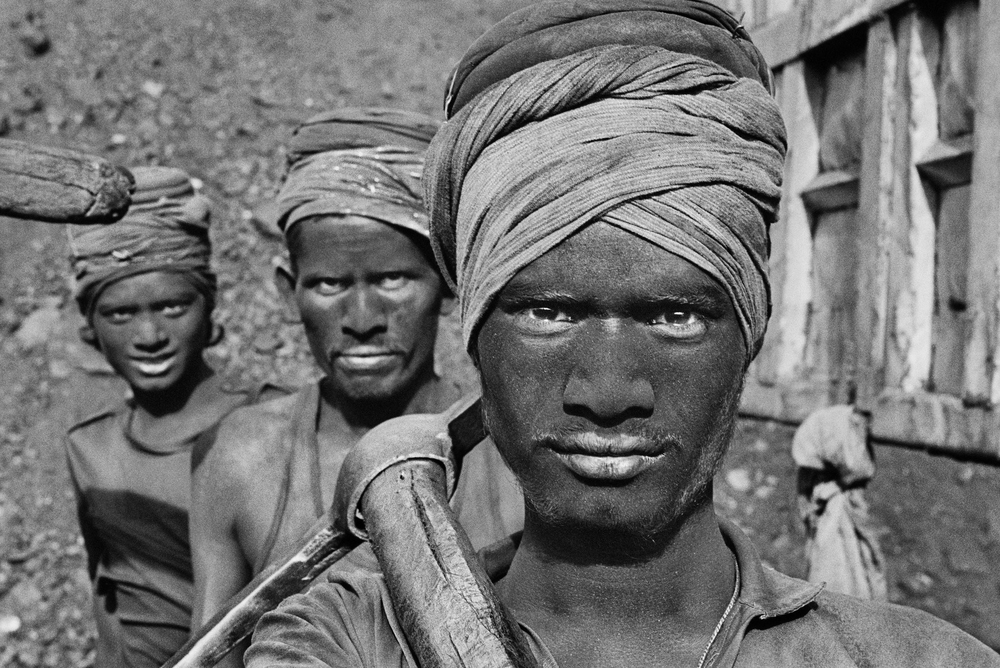 Шахтёры, Дханбад, штат Бихар, Индия, 1989. Автор Себастьян Сальгадо