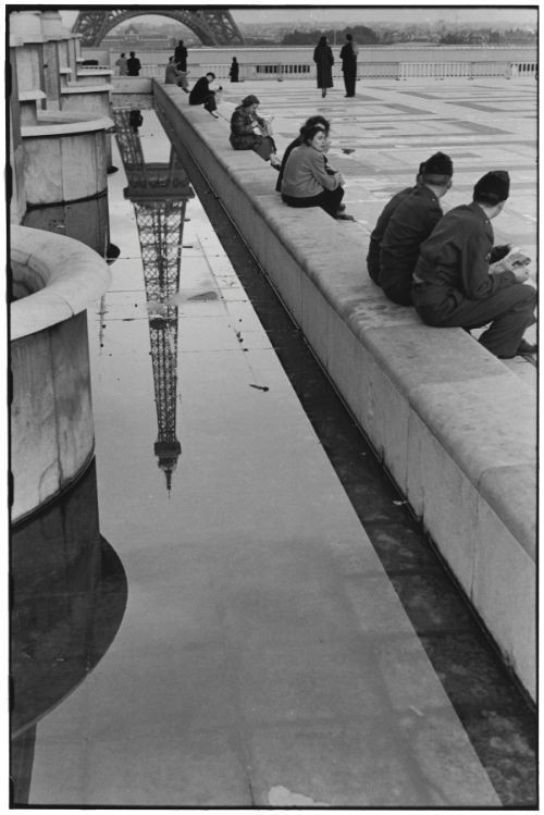 Париж, 1951. Автор Эллиотт Эрвитт