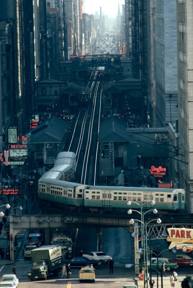 Железная дорога в Чикаго, 1967. Фотограф Джеймс Л. Стэнфилд