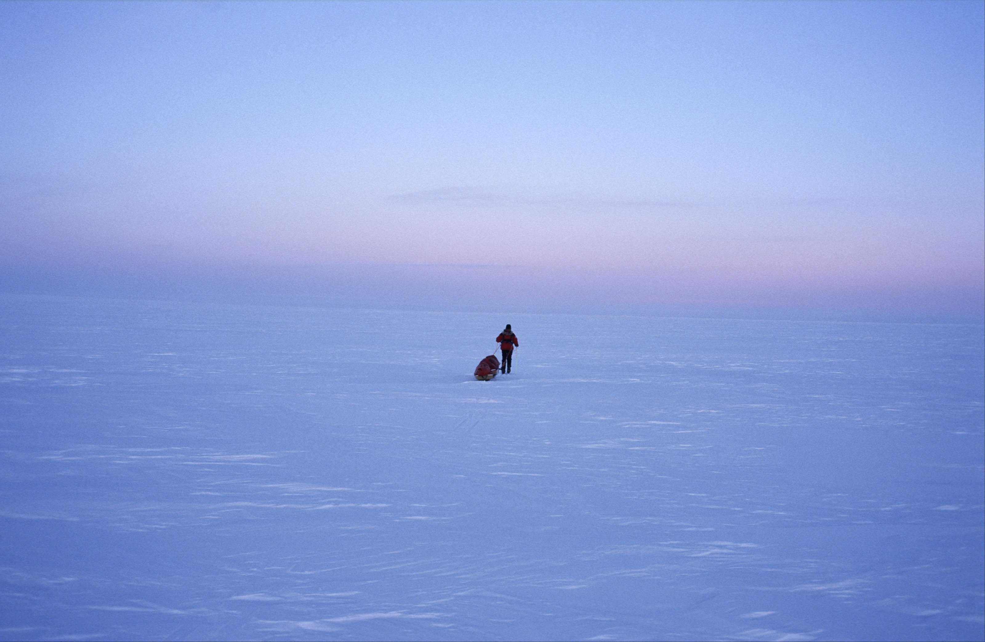 Курс на Северный полюс, мыс Арктический на острове Комсомолец, Россия, 2000. Фотограф Бёрге Оусланд