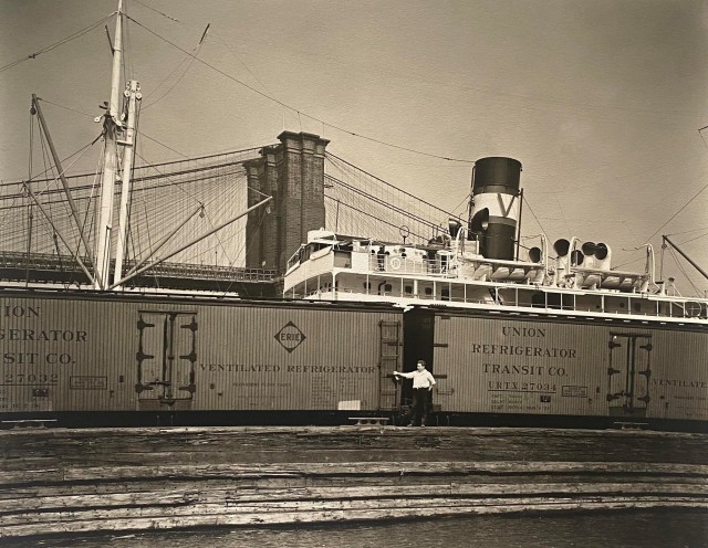 Порт с 19-го пирса, Ист-Ривер, Манхэттен, 12 августа 1936. Автор Беренис Эббот