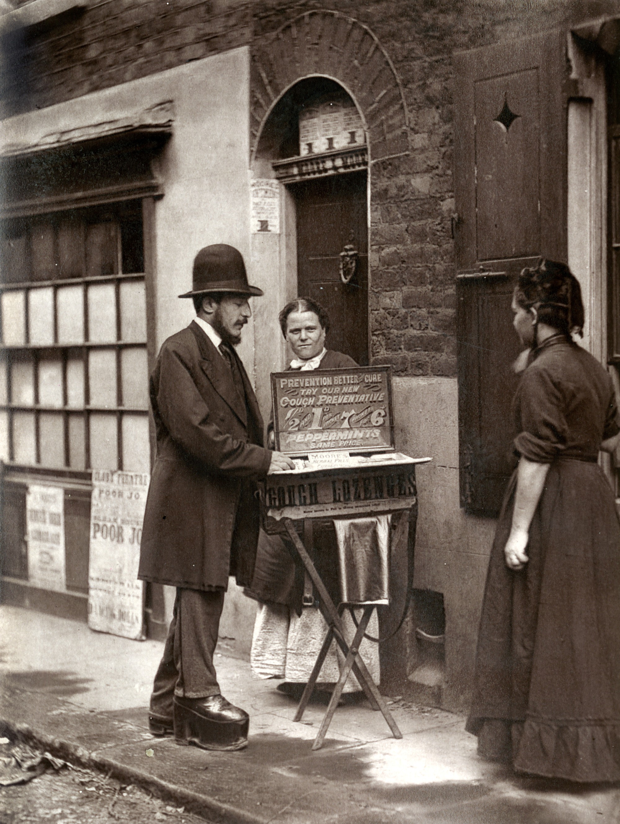 Уличный доктор, 1877. Автор Джон Томпсон