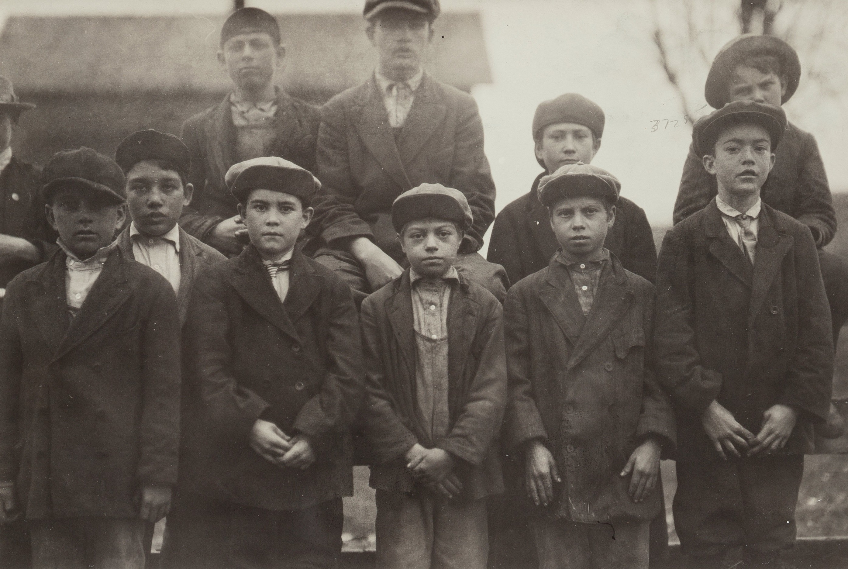 Самые юные рабочие, Мерримак, около 1910 г. Фотограф Льюис Хайн